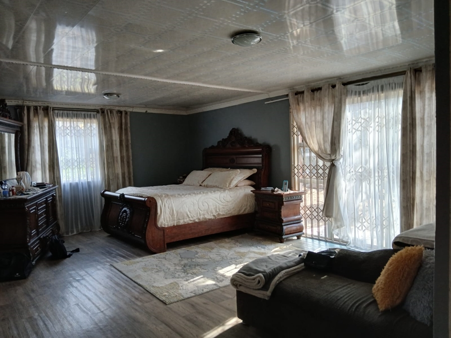 4 Bedroom Property for Sale in West Bank Eastern Cape